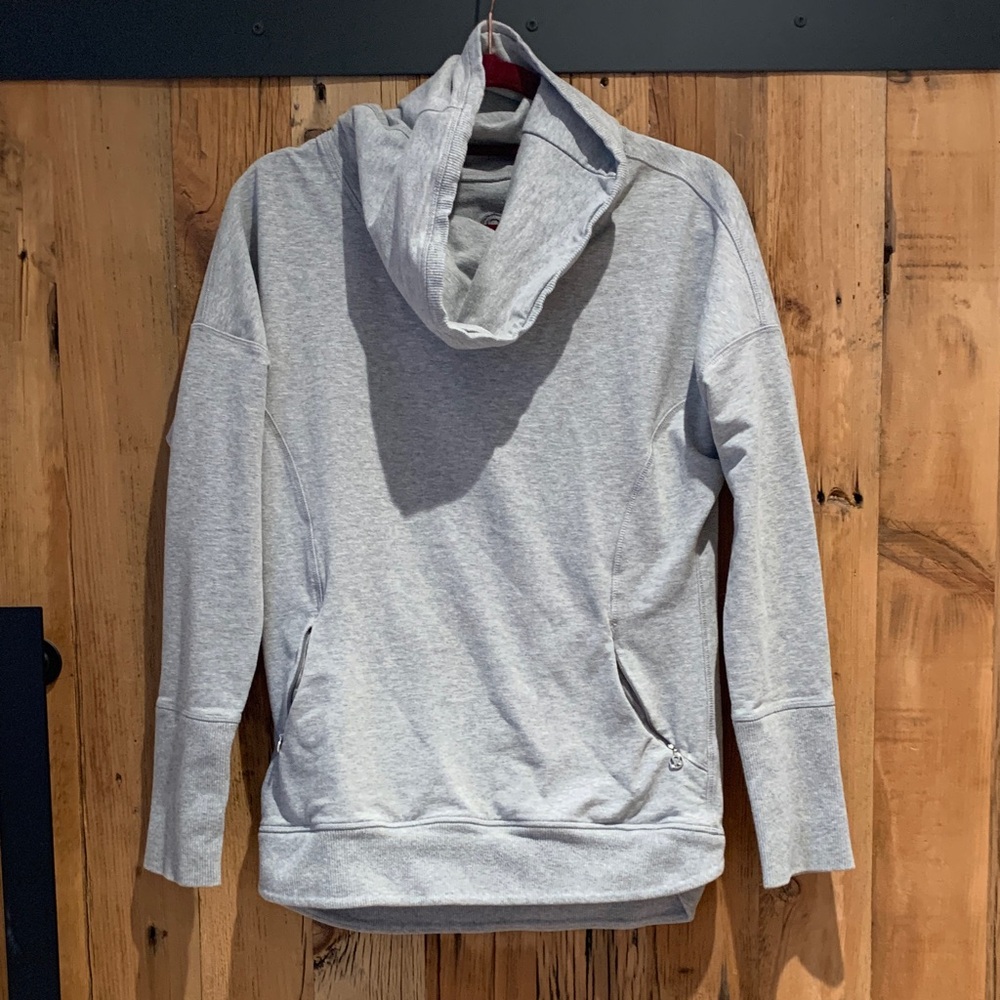 Gray Lululemon sweater with Front zip Pockets